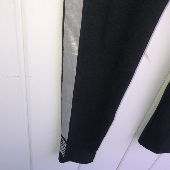 Pink Victoria’s Secret silver/black leggings size medium mid/high waist pants​ - Picture 5 of 6